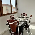 Stylish With Private Terrace - Side アパート ゴーレム