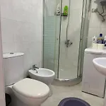 Stylish With Private Terrace - Side דירה גולם
